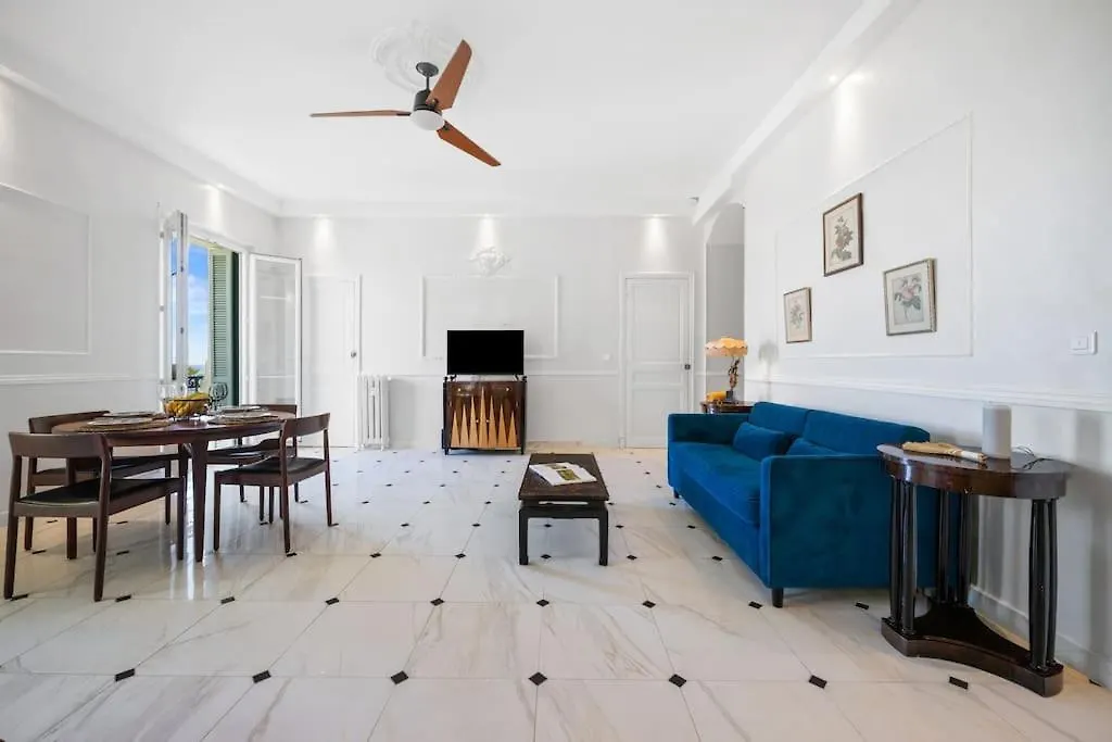 Apartment Alexandra Palace, Appartement Belle Epoque Menton, Vue Mer, Parking France