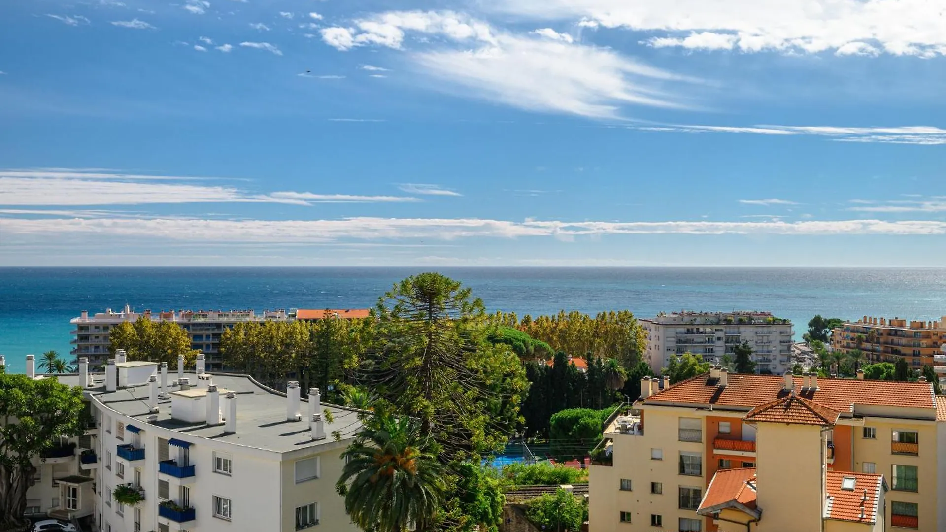 Apartment Alexandra Palace, Appartement Belle Epoque Menton, Vue Mer, Parking